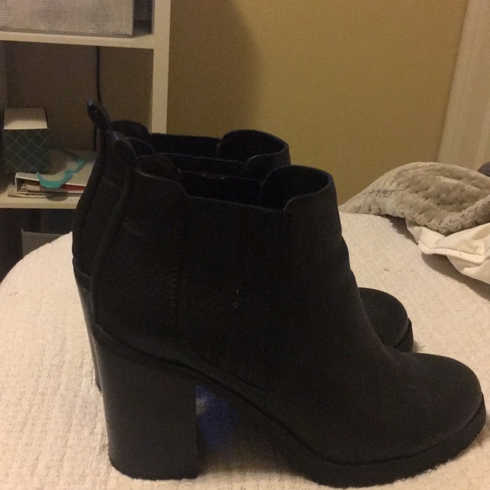 Sam and Libby boots